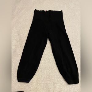 Hard Tail crop yoga pants